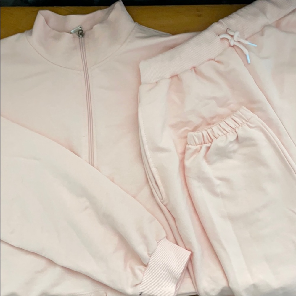 NWT - High Neck Sweat & Jogger Tracksuit
